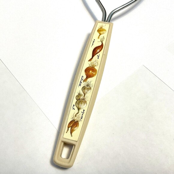 Vintage Stainless Potato Masher Onion Handle Good condition - Picture 2 of 6